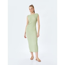 Koton Bisiklet Yaka Kolsuz Slim Fit Dokulu Drapeli Uzun Elbise Yeşil 5sal80067ık Yeşil