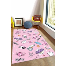Pembe Kaymaz Tabanlı Yıkanır Uzay Temalı Çocuk Halısı Kd119n11