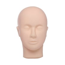 Kalıcı Makyaj için Pratik Manken