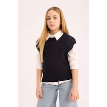 DeFacto Kız Çocuk Bisiklet Yaka Triko Süveter D9212A825SPNV251 DeFacto Kız Çocuk Bisiklet Yaka Triko Süveter D9212A825SPNV251