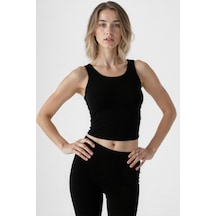 Vitrin Halter Yaka Spor Atlet Siyah