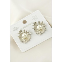 Çiçek - 810 - Metal İnci Küpe - Nazblsmm - Gümüş Rengi