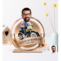 Kişiye Özel Yılın En Iyi Motorcusu Karikatürlü 3D Ahşap Biblo Pla