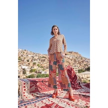 İkikareshop Etnik Desenli Saten Alt Üst Takım Çok Renkli İkikareshop Etnik Desenli Saten Alt Üst Takım Çok Renkli