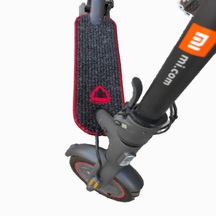 Elektrikli scooter paspas Mi essential kırmızı nakış kurt