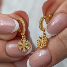 Gümüş Sallantılı Gold Kar Tanesi Kadın Küpe Gümüş