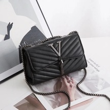 Kadın Kentsel Basit İşlemeli Zincir Çanta 3d Duygu Düz Renk Crossbody Cep Tassel Black Siyah