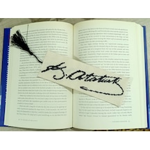 Atatürk İmzalı Kanaviçe Kitap Ayracı
