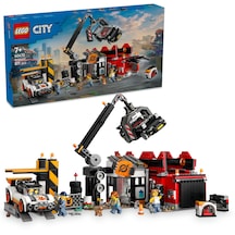 LEGO® City Hurdalık ve Arabalar 60472 - 7 Yaş ve Üzeri Çocuklar için Yaratıcı Oyuncak Yapım Seti (871 Parça)