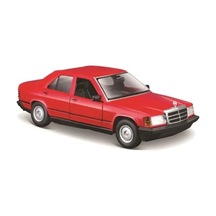 1:24 Ölçeğinde Kırmızı Model Araba - Mercedes 190e 1987 .