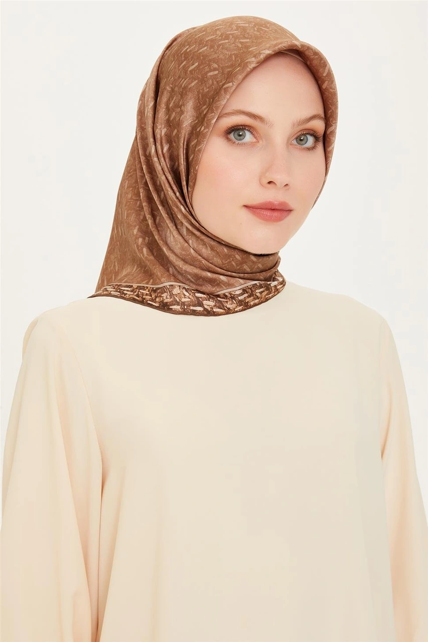 Armine Klasik Desenli Twill Saf İpek Eşarp 9230d 01 Camel
