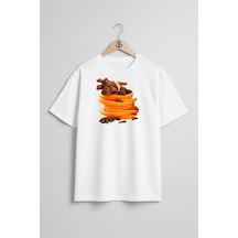 Oversize Kabuk Tarçın Ve Portakal Göğüs Tasarımlı Unisex T-shirt Beyaz