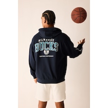 Defacto Nba Mılwaukee Bucks Oversıze Kapüşonlu Cepli Fermuarlı Sweatshirt Hırka H7762ax26aunv253 Lacivert-nv253