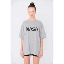 Flood Of Style Kadın Gri Nasa Baskılı Tshirt