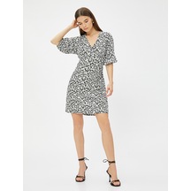 Koton Mini Çiçekli Elbise V Yaka Kısa Kollu Ecovero Viscose Siyah Desenli 3sak80286pw 3SAK80286PWBDA