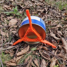 Mufunye Kamp Gaz Kartuşu Desteği - Katlanabilir Hafif Plastik, Anti-kayma Ayaklar, Dış Mekan Pişirme İçin Sabit Tutucu Turuncu