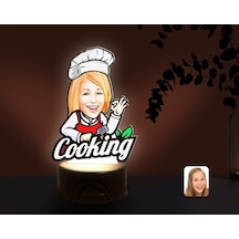 Kişiye Özel Kadın Chef Karikatürlü Dekoratif 3D Biblo Led Işıklı (481501220)