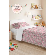 Evimde Bambaşka Pembe Kedi Kız Çocuk Pike Takımı - Çizgili Gri Bebek Odası Mevsimlik Yatak Örtüsü - 160x220  CM