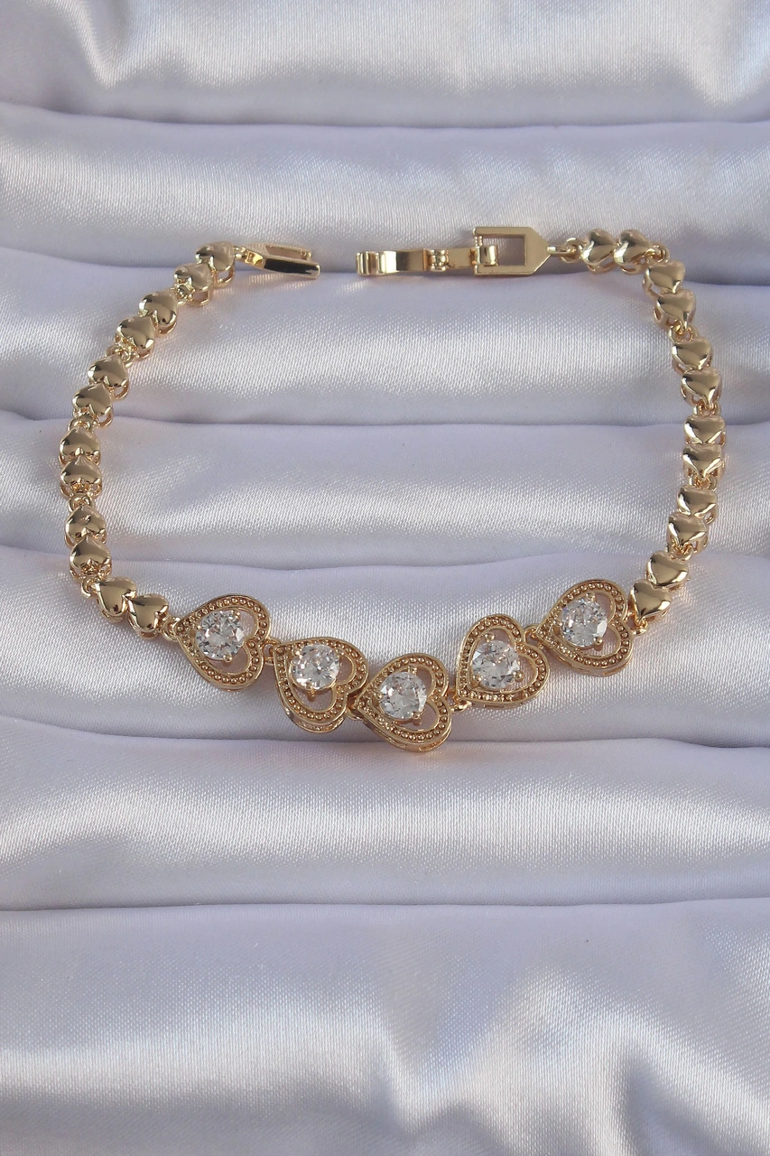 Nova Bazaar Pirinç Gold Renk İçi Zirkon Taşlı Kalp Figürlü Bileklik Altın