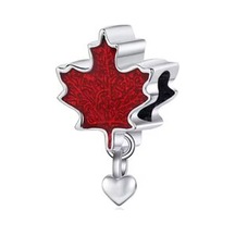 Kanada Yaprağı Charm Sallantılı Charm Gümüş