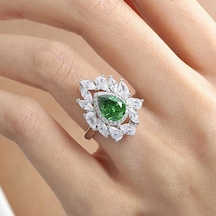 Mia Vento Effective Diamond İstanbul İhtişamı Sentetik Zümrüt Taşlı Gümüş Yüzük