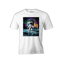 Astronaut Holding Bitcoin Flag Beyaz Erkek Tshirt 001