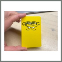 Bezos 3d Baskı Sarı Gülen Yüz Desenli Dekoratif Banka Kartı Kılıfı Mmbz