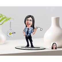 Kişiye Özel Kadın Polis Karikatürlü 3D Ahşap Biblo Ve Isimli Silv