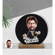 Kişiye Özel Erkek Avukat Karikatürlü Yuvarlak Ahşap Biblo-3