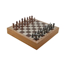 Gifthome Orta Boy Metal İngiliz Satranç Takımı Antik Ve Rustik Desenli Sandıklı Mdf Tahtası 36x36x6 Cm.