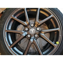 Tesla Model 3 Jant Göbek Kapağı
