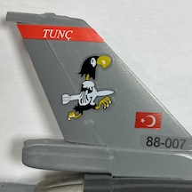 F-16c Maket Montajlı 151 Fılo Tunc 1