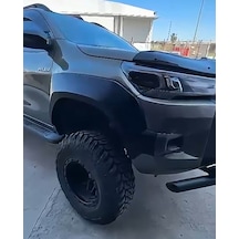 Toyota Hilux Invincible 2021 Ve Üzeri Gr Dodik Seti Çamurluk Dodik Kaplama Mat Siyah Abs Plastik 4 Parça