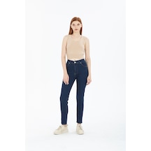 Kadın Mavi Yüksek Bel Yumuşak Dokunuşlu Rahat Kesim Mom Jeans Kot Pantolon Koyu Mavi