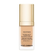 Dolce & Gabbana Velvetskin Natural Matte Fondöten 330 Almond