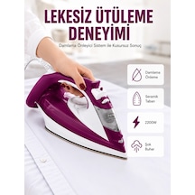 Yeni Nesil Kırmızı Buharlı Ütü 2200 Watt Seramik Tabanlı Yüksek Buhar Gücü Yeni Nesil