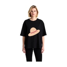 Paybuy Kırmızı Şeritli Hasır Şapka Baskılı Kadın Oversize Tişört Siyah