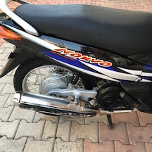 Yamaha Nouvo Stıcker Kirmizi Motor