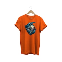 Renkli Manzara Ve Pusula Baskılı %100 Pamuk Regular Fit Turuncu T-shirt Turuncu