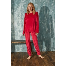 Pemilo Kadın 13110-7 Önü Yazılı Kadife Pijama Takımı Kırmızı-kırmızı 36906 - 1 Kırmızı