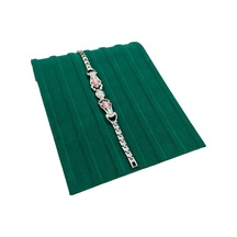 Süet Kumaş Yeşil Renk 23/16 Cm Bileklik Künye Standi