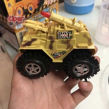 Takla Atan Savaş Tankı