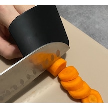 Mutfak İçin Parmak Koruyucu Doğrama Aparatı - Güvenli Sebze Kesme Ve Dilimleme Yardımcısı 3d Tasarım