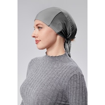 Kadın Tesettür Likralı Penye Dikişsiz Kaymaz Düz Bağlamalı Bone Füme