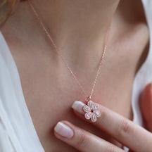 Çiçek Modeli Zirkon Taşlı Rose Gold Kaplama Gümüş Kolye Gümüş
