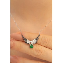 Vog Zirkon Ve Sentetik Zümrüt Taşlı Melek Kanadı 925 Ayar Gümüş Sevgiliye,eşe,anneye Hediye Kolye Vog Zirkon Ve Sentetik Zümrüt Taşlı Melek Kanadı 925 Ayar Gümüş Sevgiliye,eşe,anneye Hediye Kolye