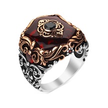 Karo Model Zirkon Kırmızı Taşlı Gümüş Erkek Yüzük