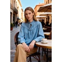 Benerly Kadın Bluz Relaxed Fit Yaka Uzun Kol Denim Kumaş Bağlama Detaylı Mavi