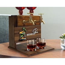 Bk Gift Kişiye Özel Kabartma Kokteyl Tasarımlı İsimli Çift Musluklu Doğal Ahşap İçki Standı-1, İçki Standı, Doğum Günü Hediyesi, Ev Hediyesi Bitmeyen1