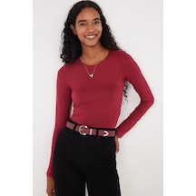 Tudors Kadın Slim Fit Dar Kesim Uzun Kollu Bisiklet Yaka Sırt Detaylı Bordo Viskon Bluz-36852 Bordo